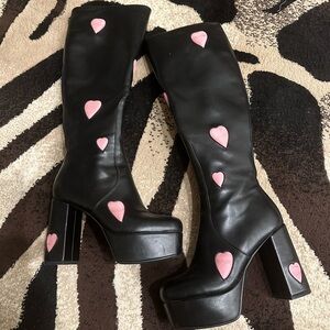 Stylish Black and Pink Heart Women's Heeled Boots